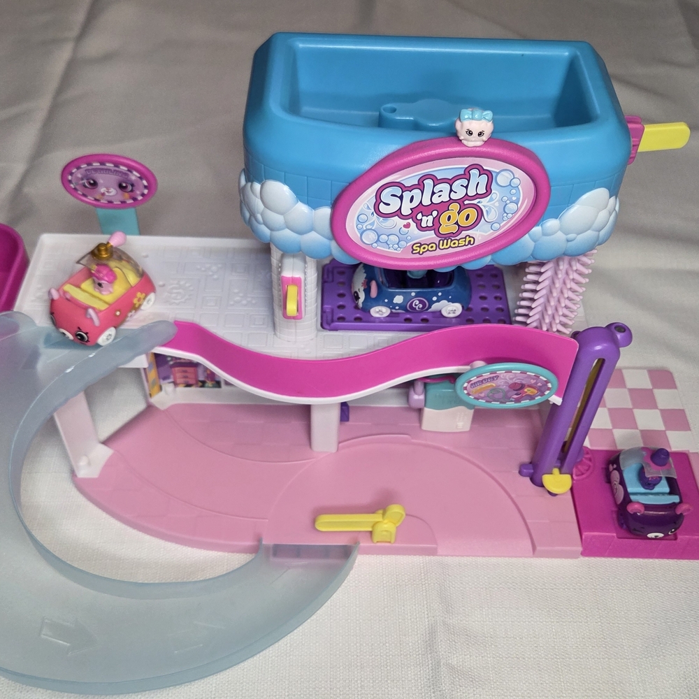 Shopkins Splash 'n' Go Spa Wash - W Color Changing Cutie Cars - Picture 4 of 6